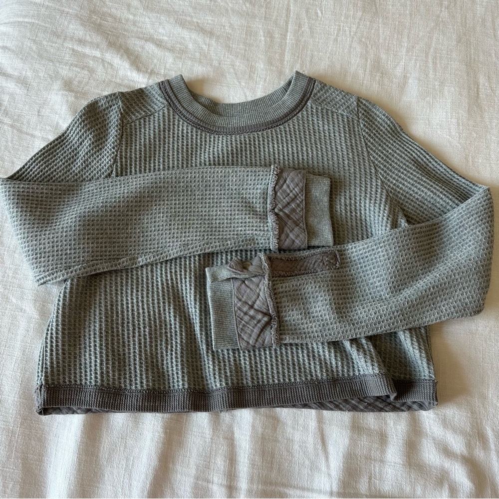 Free People Cropped Gray Longsleeve